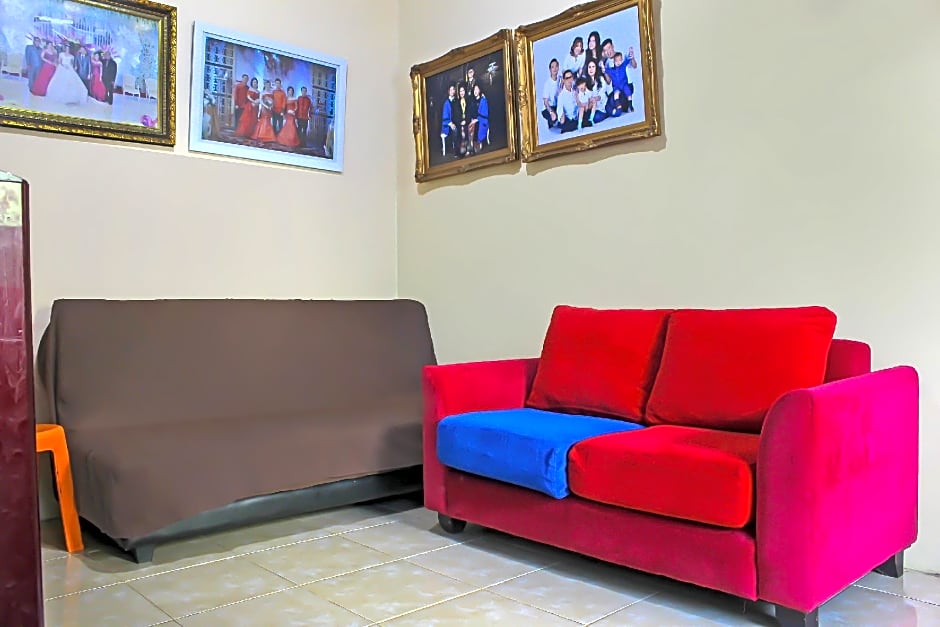 OYO Life 92593 Penginapan Sultan Haji 1