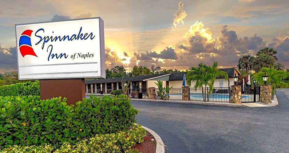 Spinnaker Inn of Naples