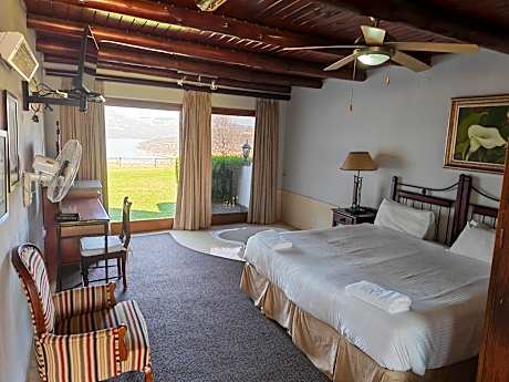 King Room with Spa Bath