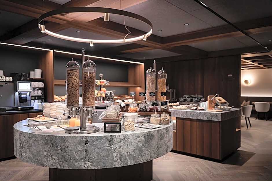 The Oswald Grand Hotel