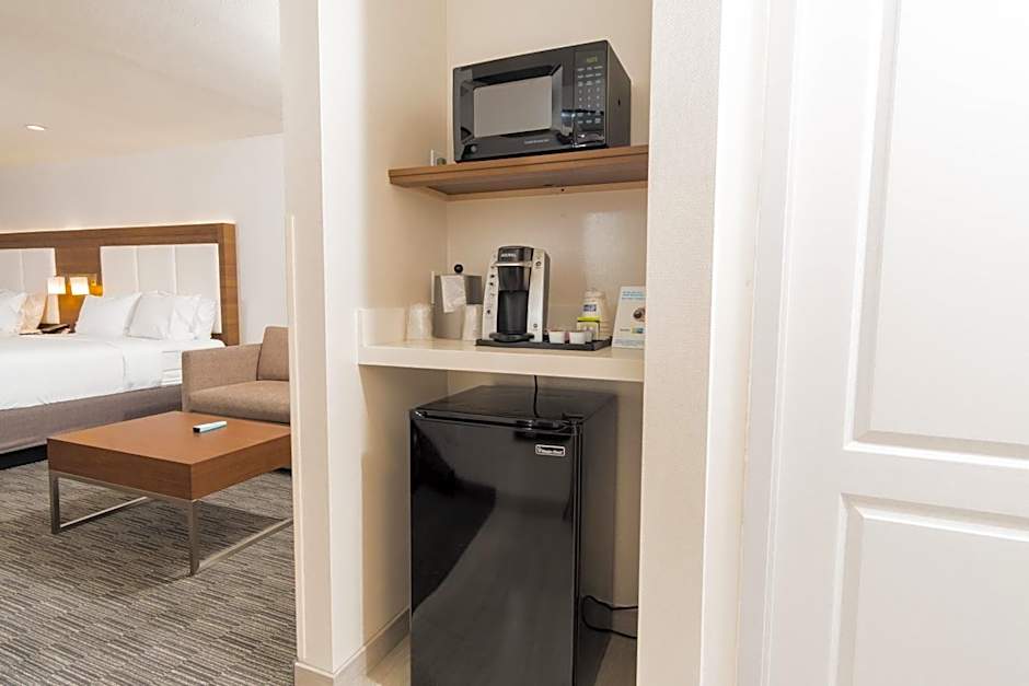 Holiday Inn Express Hollywood Walk of Fame By IHG