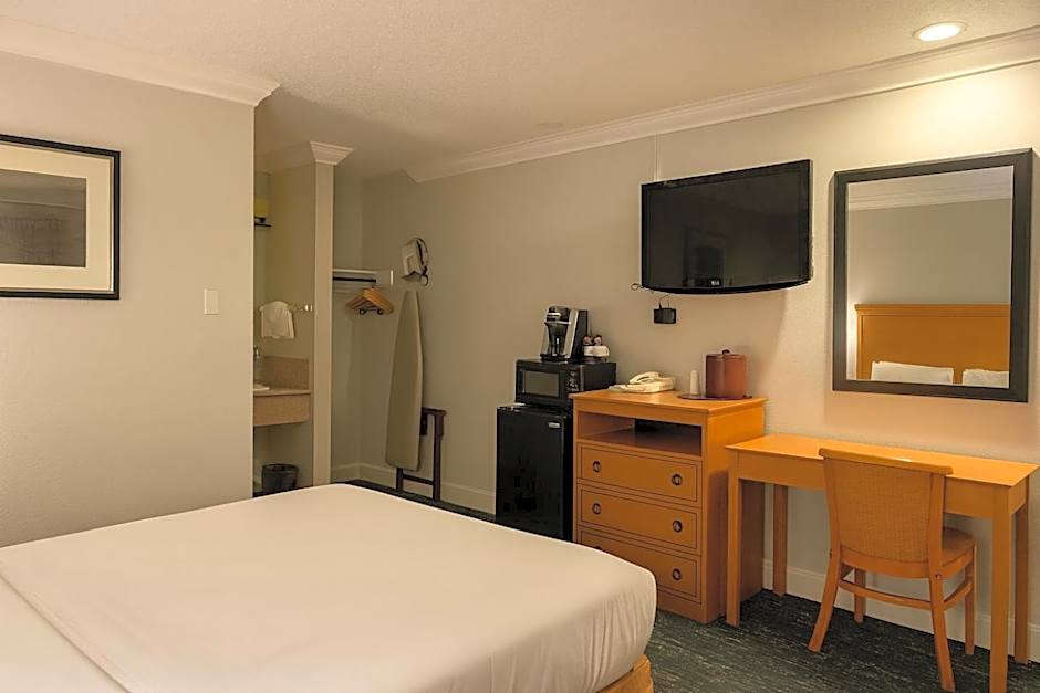 Stargazer Inn and Suites