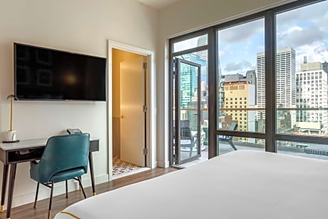 King Room with Balcony and City View