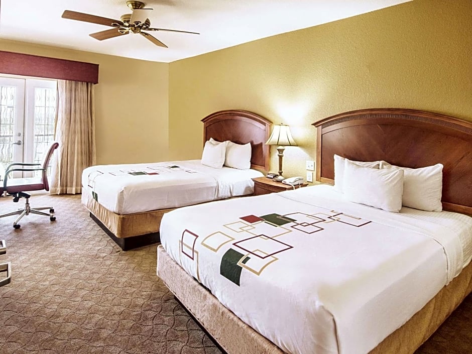 La Quinta Inn & Suites by Wyndham Marble Falls