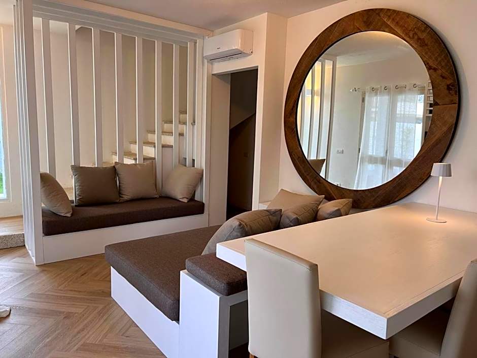 Cozy House with garden & pool