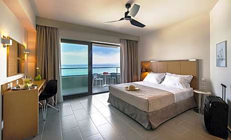 DELUXE ROOM SEA VIEW