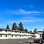 Bend Inn & Suites