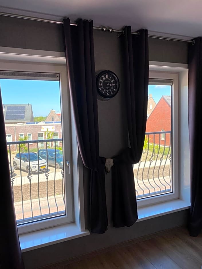 Zoutelande,modern verblijf bij de zee