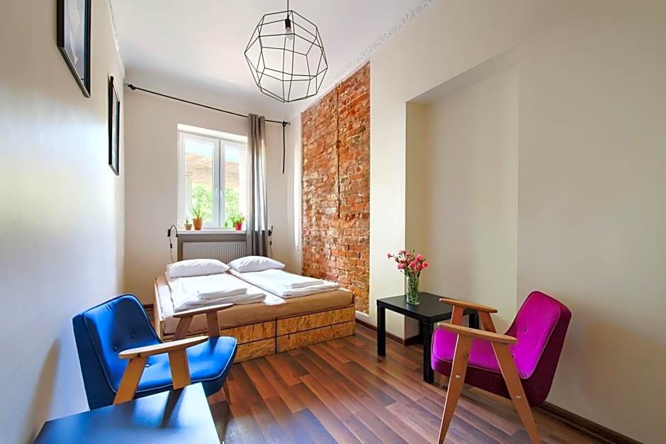 Lull Hostel