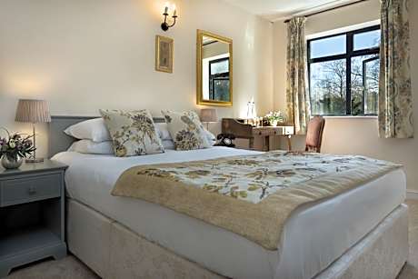 Classic Double Room with Shower