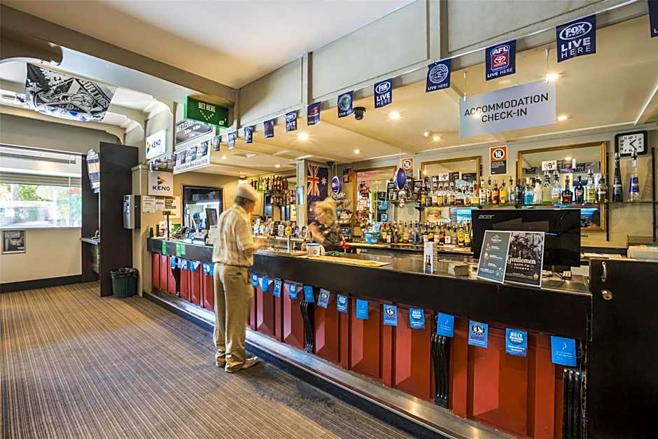 Nightcap at Regents Park Hotel