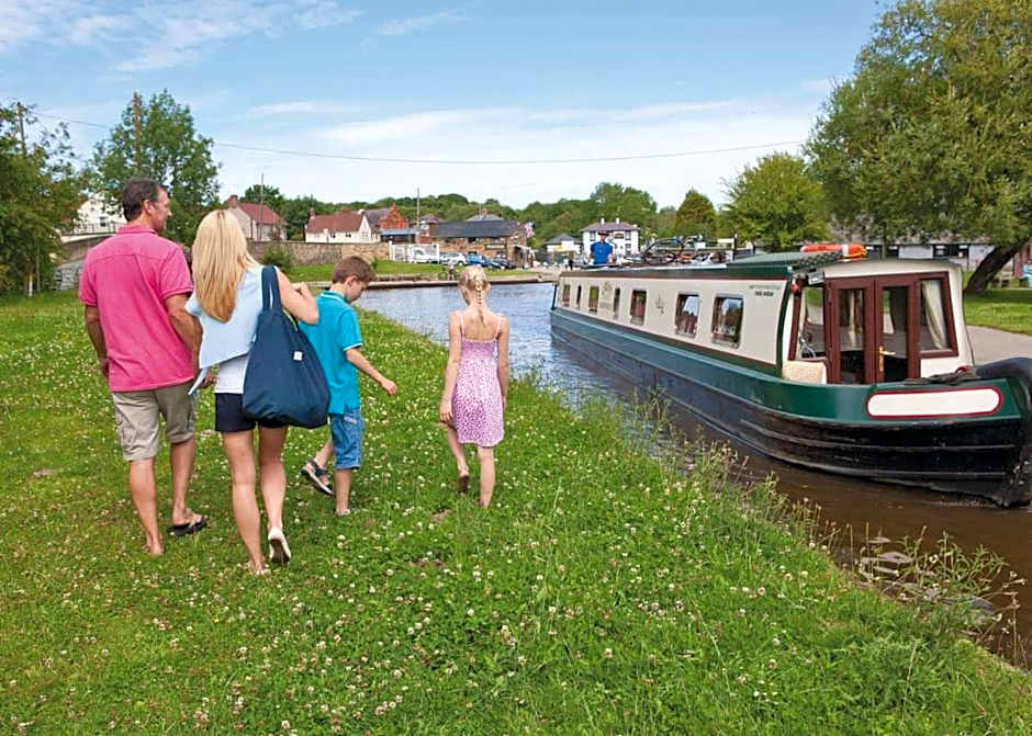 Penvale Lakes Lodges