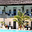Casa Beach Hotel "Casa Del Mar"