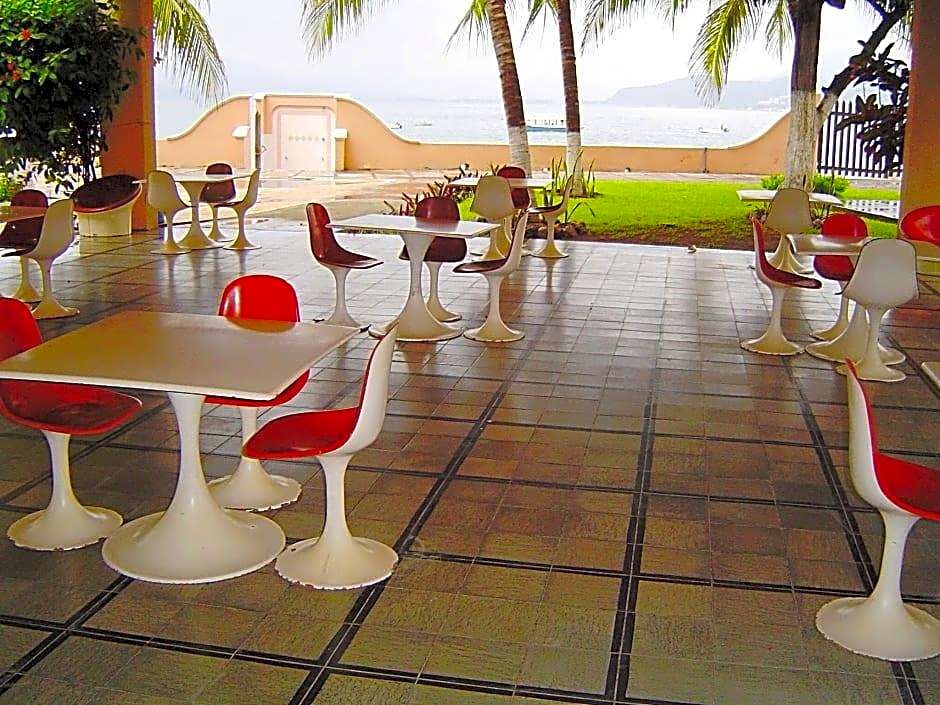 Playa de Santiago Hotel
