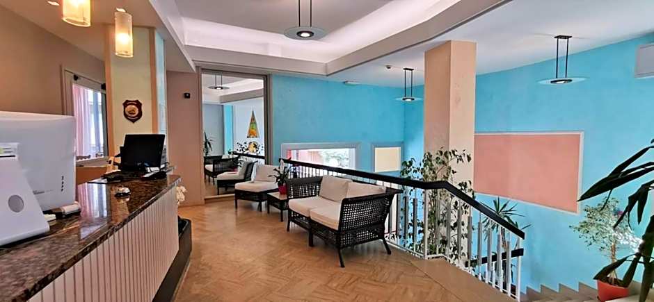 Hotel Cosmos