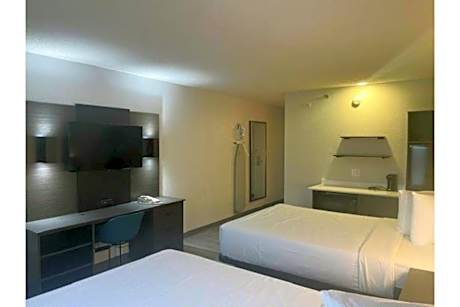 Double Room with Two Double Beds Smoking