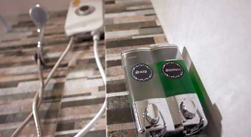 Hoppers Place Donmuang Hostel