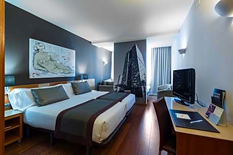 Triple Room (3 Adults)