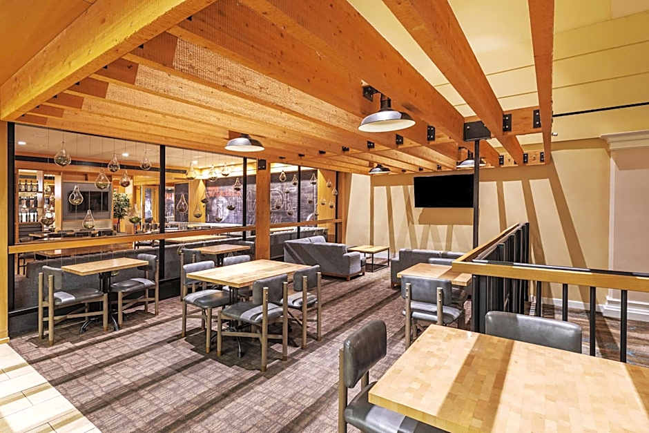 DoubleTree By Hilton Hotel Tulsa-Downtown