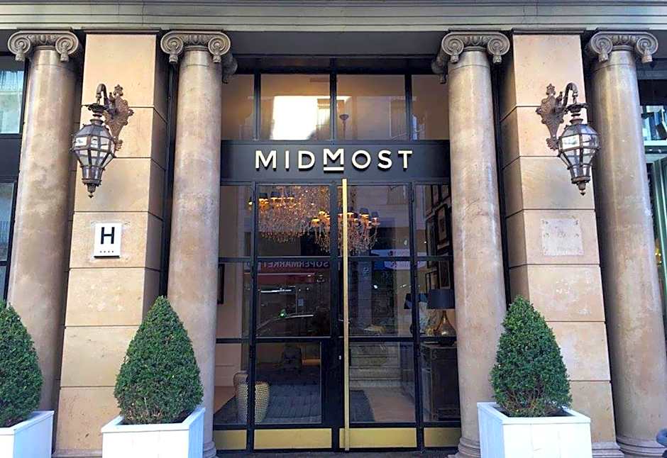 Hotel Midmost
