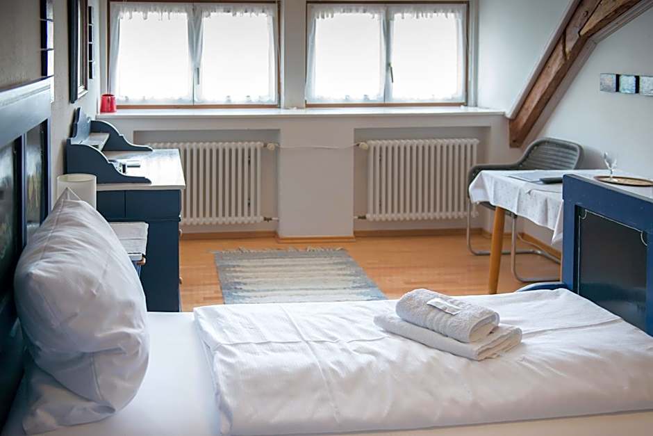 Gasthaus zum Löwen - Restaurant Akropolis