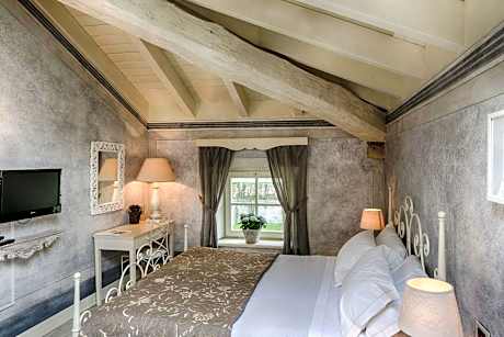 Small Double Room