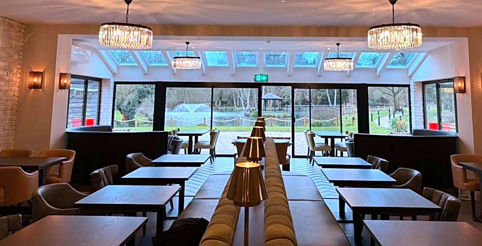 Great Hallingbury Manor