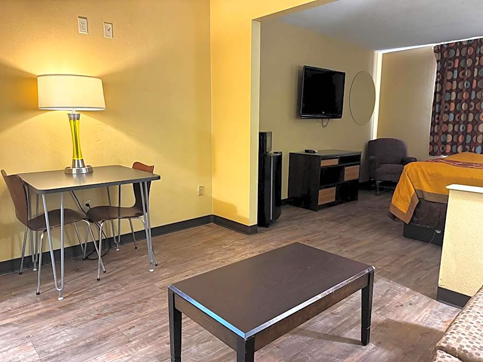 Super 8 by Wyndham Jackson/Ridgeland