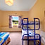 Surat Bay Lodge by the Sea/Backpackers Hostel