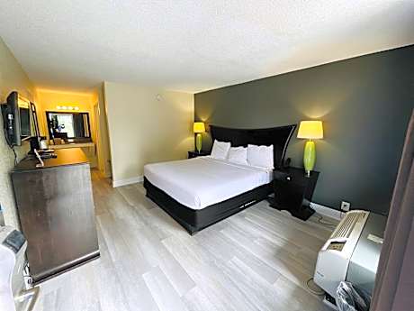 King Room - Accessible/Non-Smoking