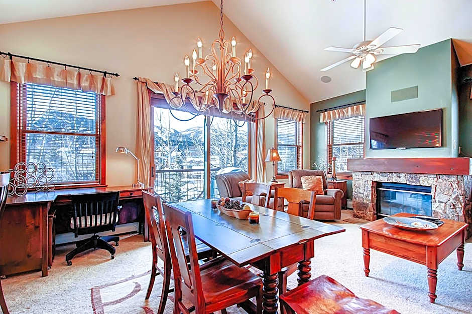 Main Street Junction