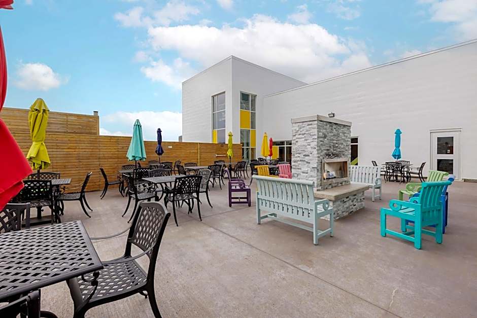 BW Plus St. John's Airport Hotel and Suites