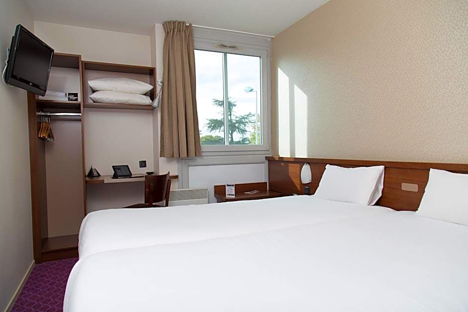 Brit Hotel Toulouse Colomiers  LEsplanade