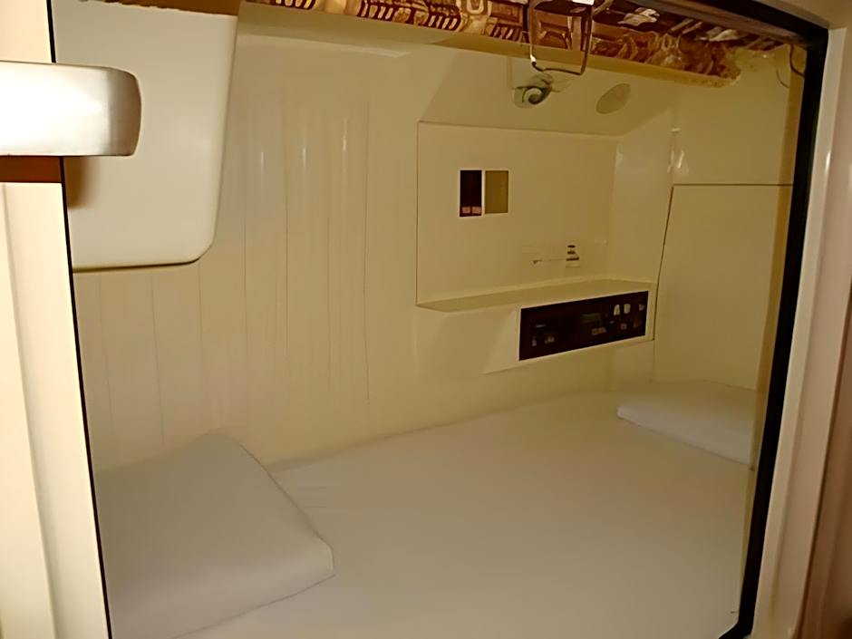 Capsule Inn Otsuka – Men Only