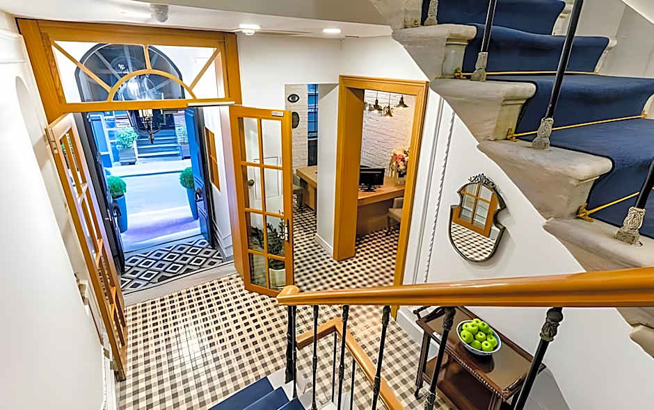 Petros Boutique Hotel