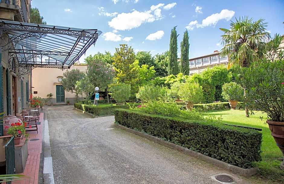 Casa Santo Nome di Gesu