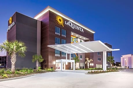 La Quinta Inn & Suites by Wyndham Baton Rouge - Port Allen