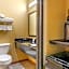 Quality Inn & Suites Lenexa Kansas City