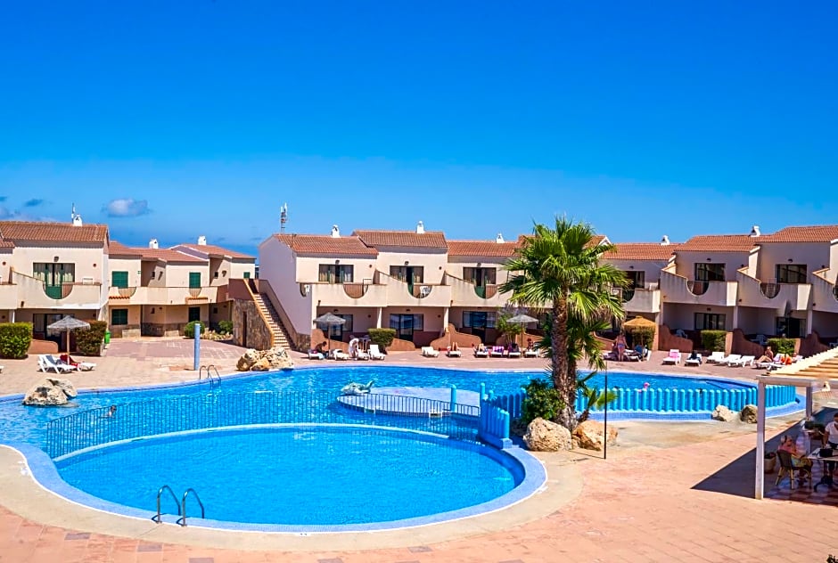 Apartamentos Lentiscos by MIJ