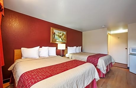 Deluxe Room with Two Queen Beds Disability Access Smoke Free