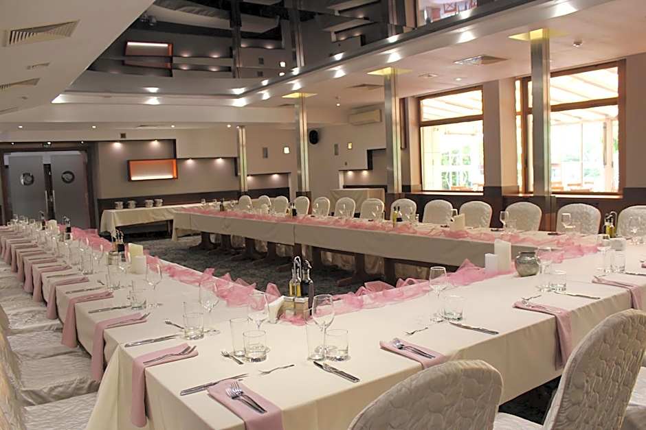 Hotel Forum - Free Parking