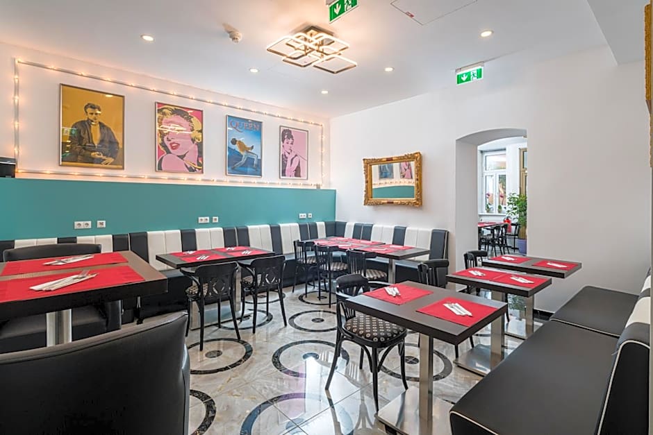 Best Western Plus Celebrity Suites