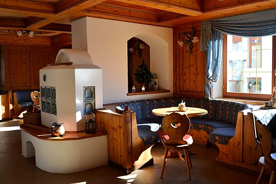 HOTEL VILLA AURORA