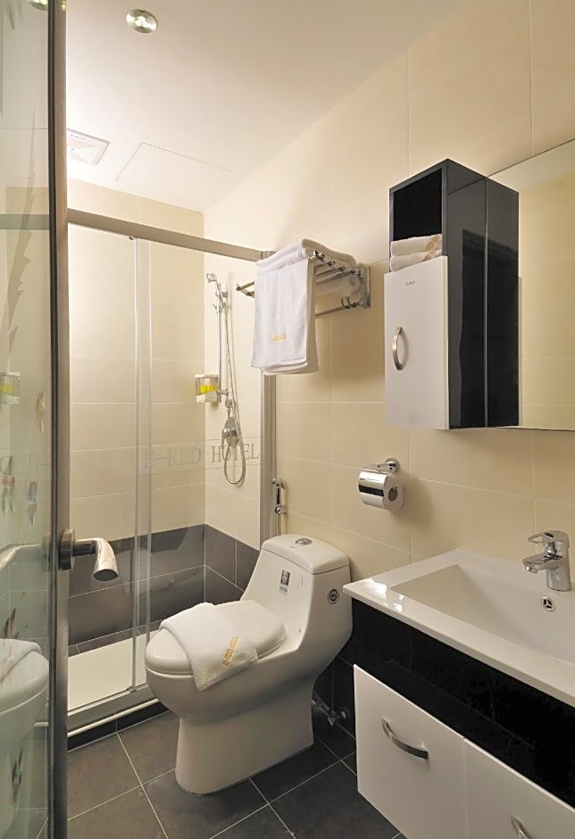 E-Red Hotel Bandar Perda