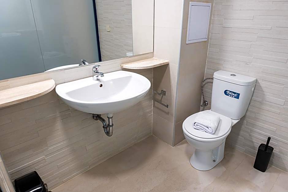 RCR Einstein studios