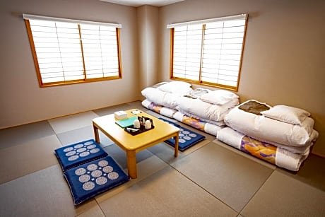 Japanese-Style Quadruple Room