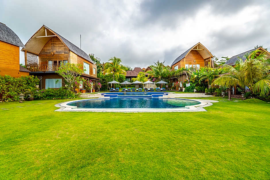 De Sapphire Cliff Villa by Danapati