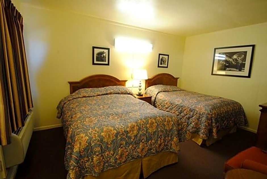 Lee High Inn