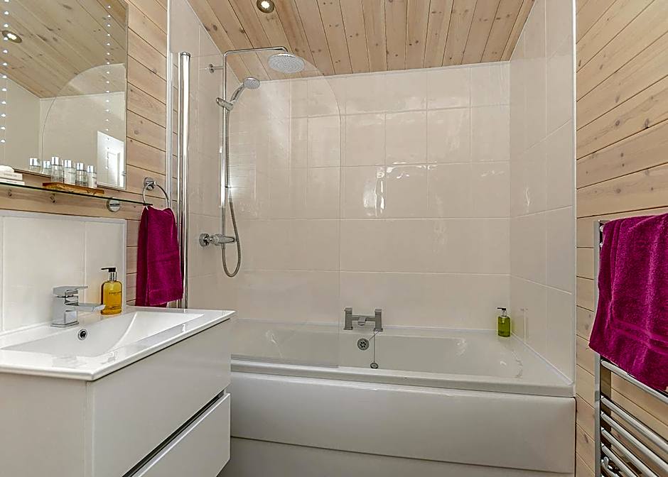Hazelhurst Lodges