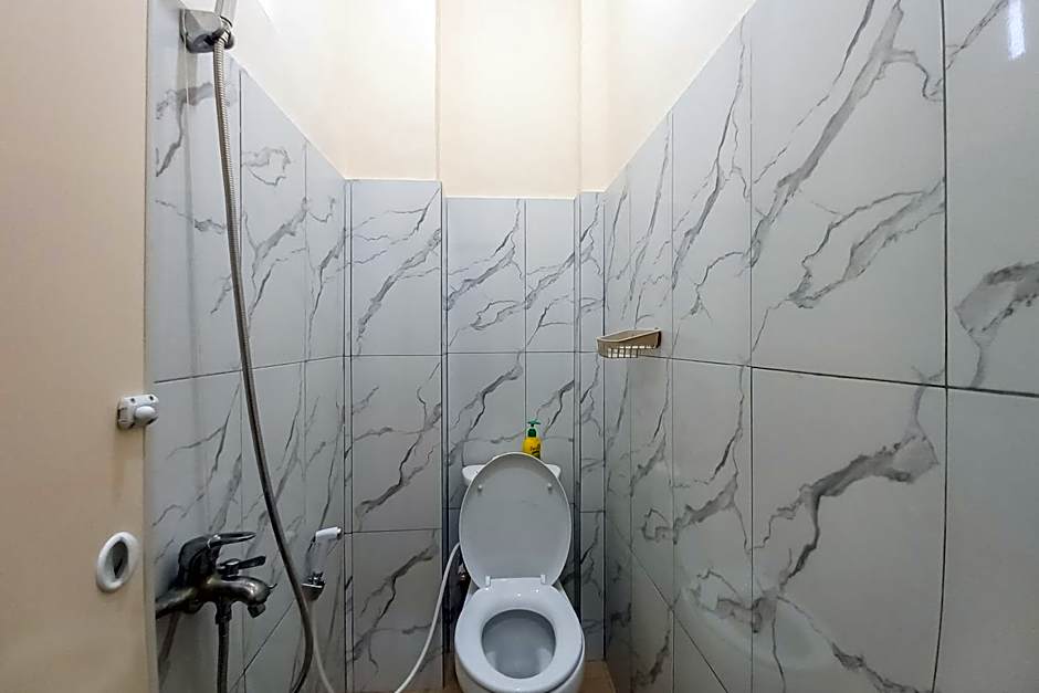 RedDoorz Syariah near JBC Jambi